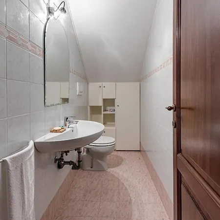 Certopiano Con Piscina Holiday home Capraia e Limite